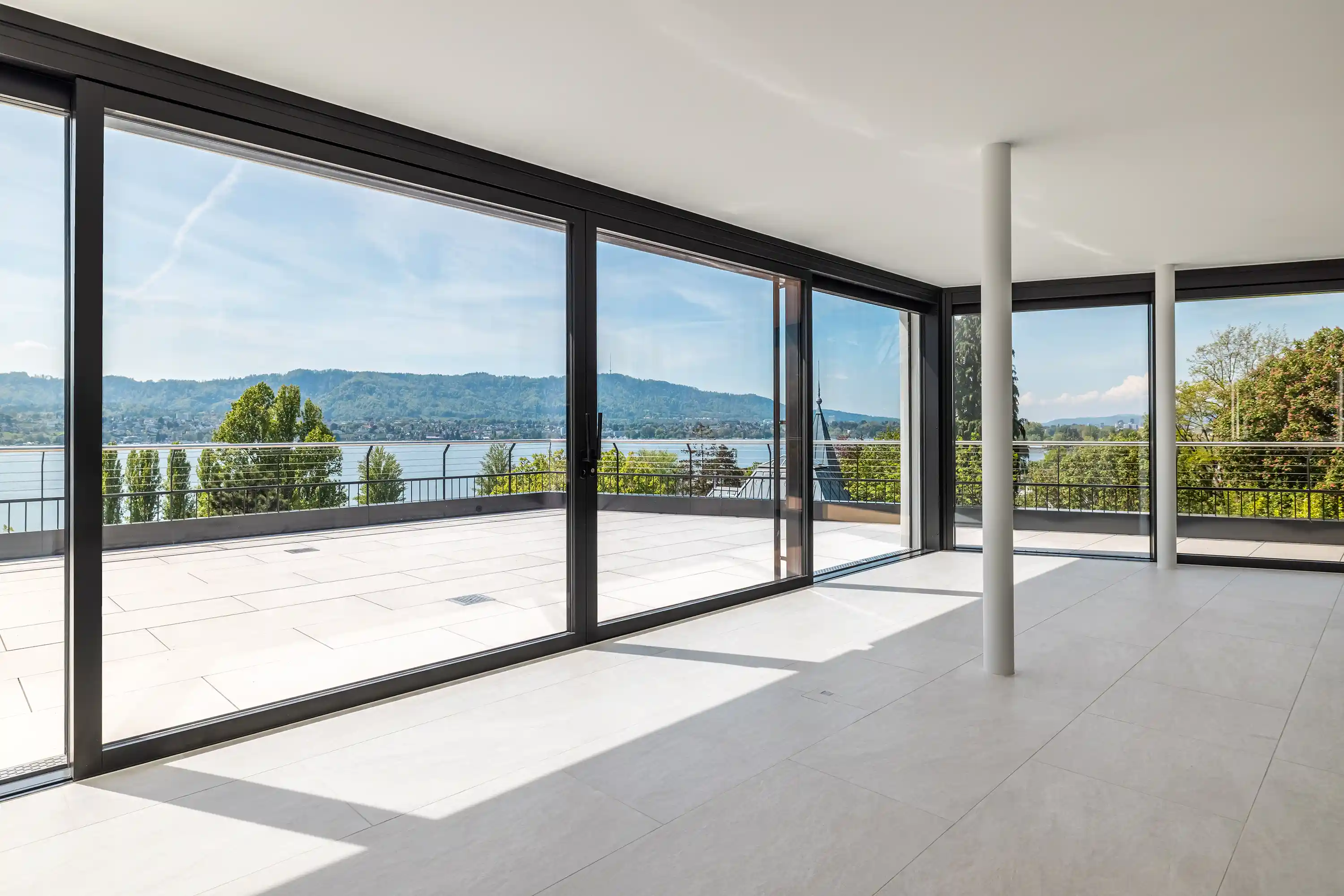 attika-neubau-mfh-zollikon-totalunternehmung-werubau-33 Weitsicht Attikawohnung Neubau MFH Zollikon – Werubau Totalunternehmung